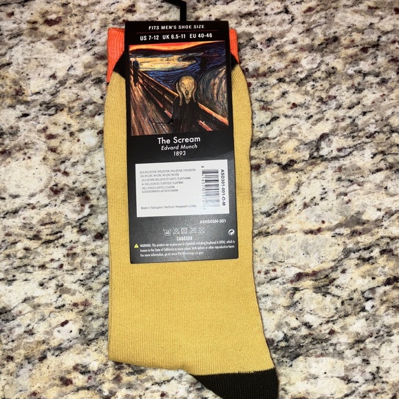 Artist Series The Scream Crew Socks Edvard Munch Men’s Black Yellow Blue New - Picture 3 of 4